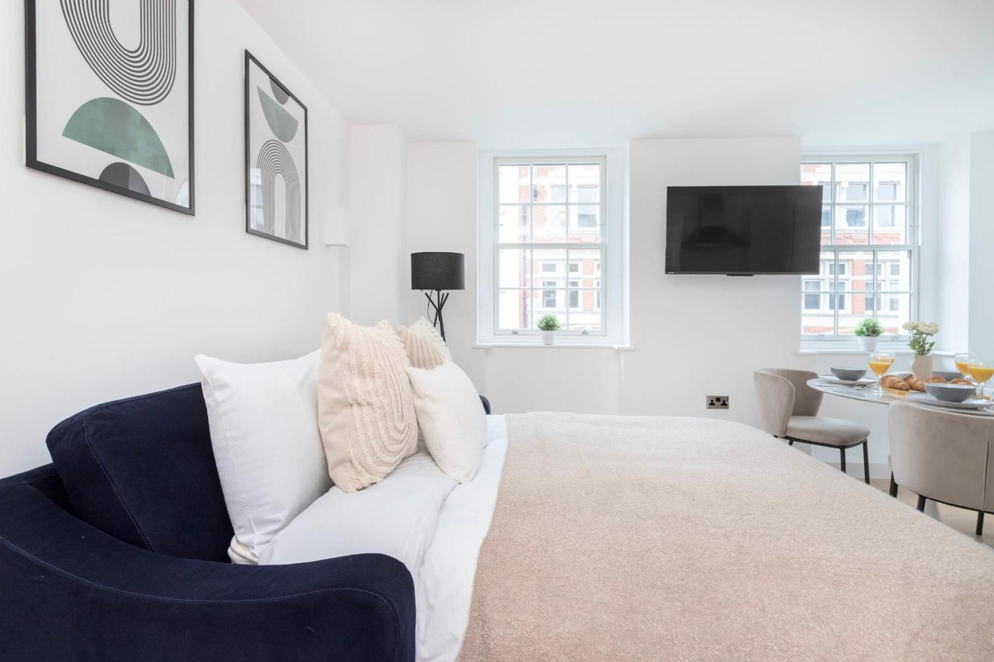 Fitzrovia With Balcony - Cityapartmentstay London Exterior photo